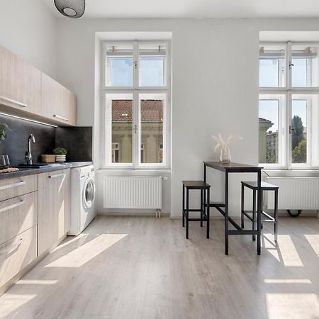 Residence Stefanikova Rose Brno Bagian luar foto